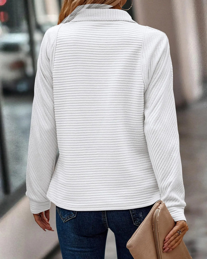 Ella | Elegant sweater with V-neck